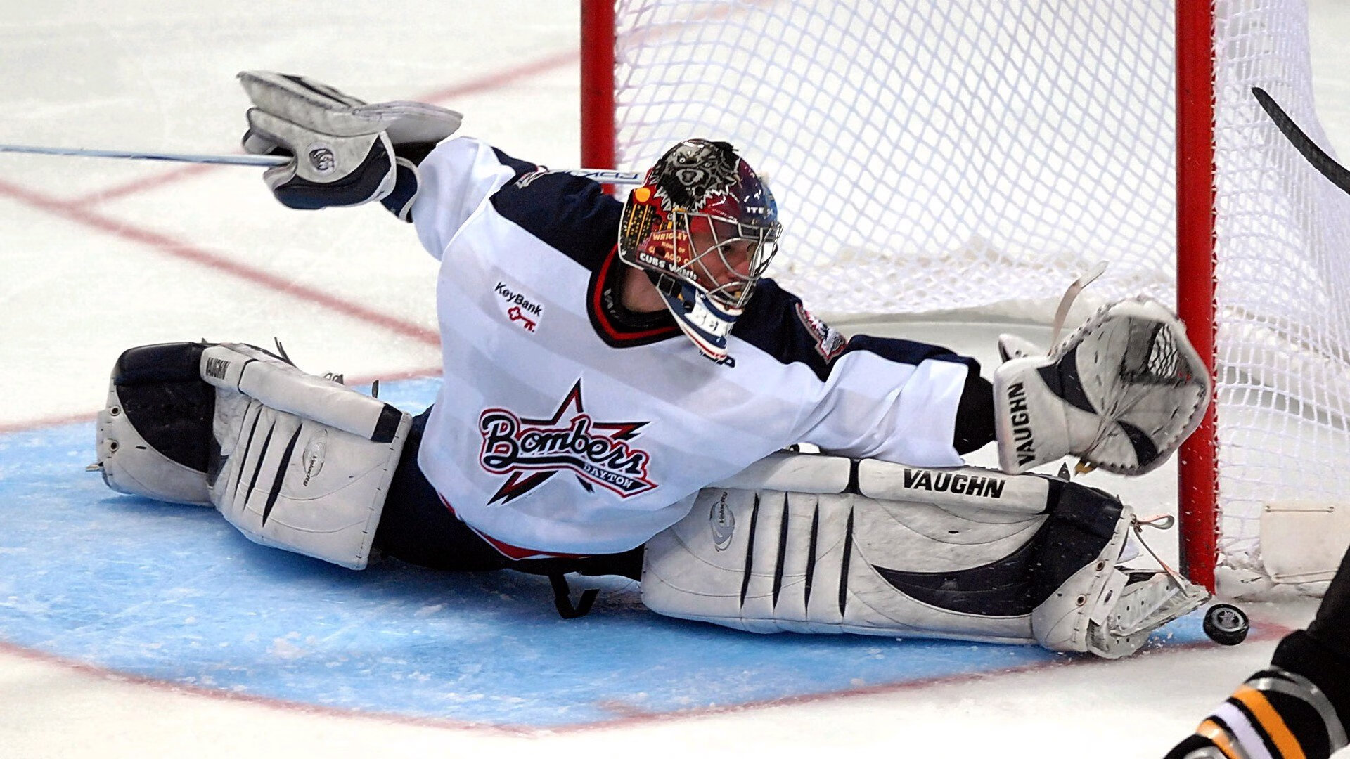 塔图姆回归赛场,惊险取胜首场状态亮眼,美国队观众沸腾!